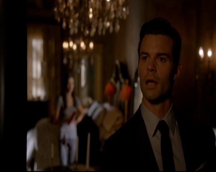 VampireDiariesWorld-dot-nl_TheOriginals_3x02YouHungTheMoon1749.jpg