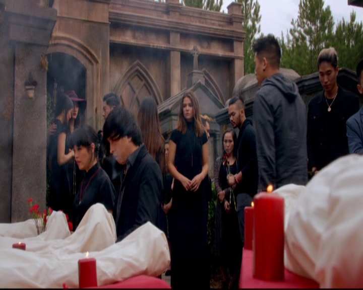 VampireDiariesWorld-dot-nl_TheOriginals_3x02YouHungTheMoon1791.jpg