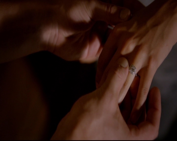 VampireDiariesWorld-dot-nl_TheOriginals_3x02YouHungTheMoon1886.jpg