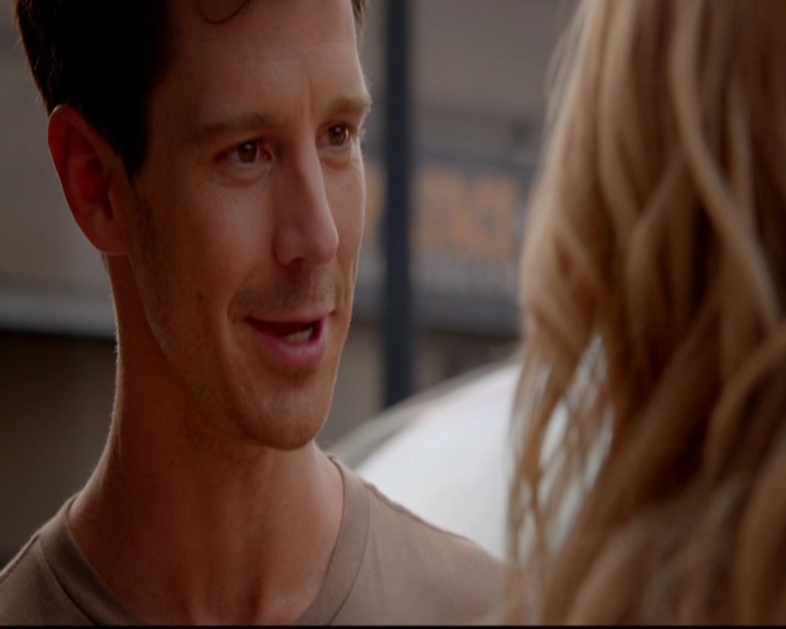 VampireDiariesWorld-dot-nl_TheOriginals_3x02YouHungTheMoon1978.jpg