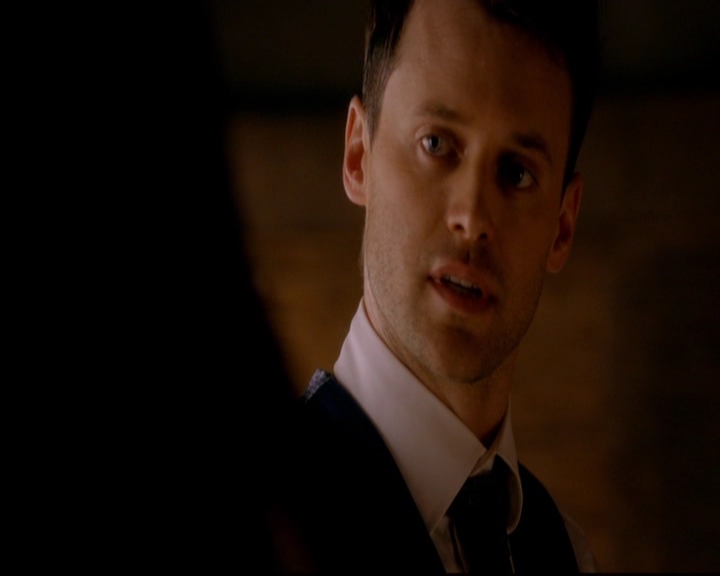 VampireDiariesWorld-dot-nl_TheOriginals_3x02YouHungTheMoon2216.jpg