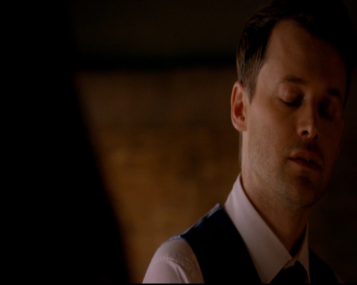 VampireDiariesWorld-dot-nl_TheOriginals_3x02YouHungTheMoon2228.jpg