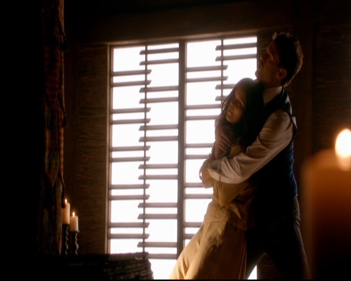 VampireDiariesWorld-dot-nl_TheOriginals_3x02YouHungTheMoon2239.jpg