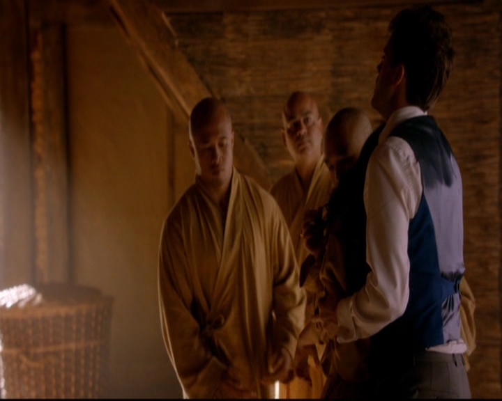 VampireDiariesWorld-dot-nl_TheOriginals_3x02YouHungTheMoon2251.jpg