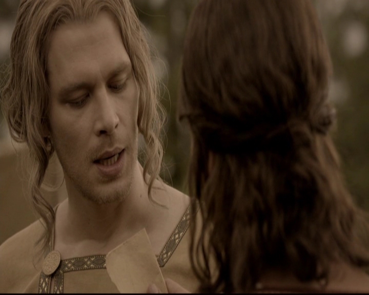 VampireDiariesWorld-dot-nl_TheOriginals_3x03IllSeeYouInHellOrNewOrleans0102.jpg