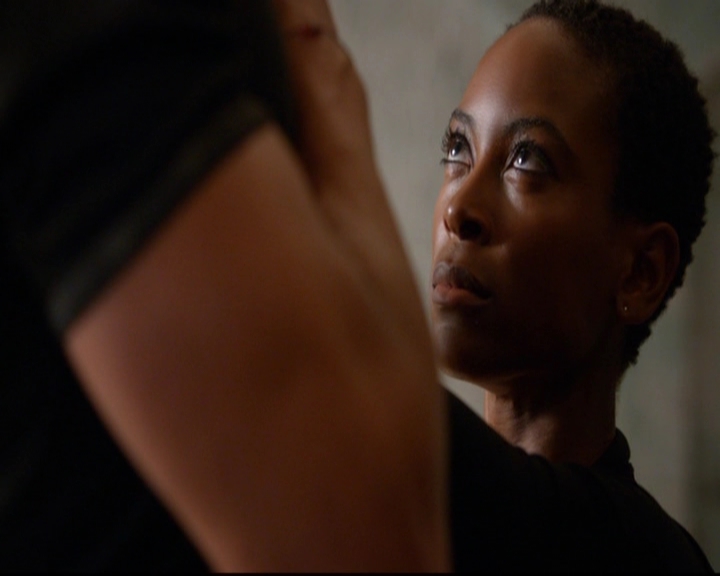 VampireDiariesWorld-dot-nl_TheOriginals_3x03IllSeeYouInHellOrNewOrleans0901.jpg VampireDiariesWorld-dot-nl_TheOriginals_3x03IllSeeYouInHellOrNewOrleans0901.jpg