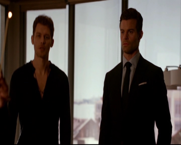 VampireDiariesWorld-dot-nl_TheOriginals_3x03IllSeeYouInHellOrNewOrleans0934.jpg