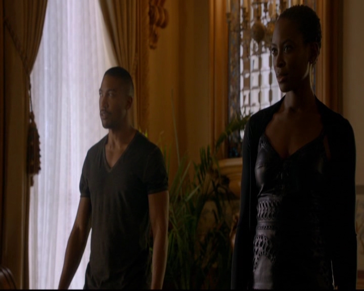 VampireDiariesWorld-dot-nl_TheOriginals_3x03IllSeeYouInHellOrNewOrleans1494.jpg
