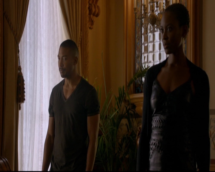 VampireDiariesWorld-dot-nl_TheOriginals_3x03IllSeeYouInHellOrNewOrleans1495.jpg