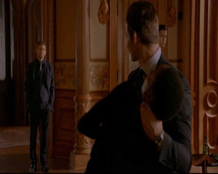 VampireDiariesWorld-dot-nl_TheOriginals_3x03IllSeeYouInHellOrNewOrleans1511.jpg