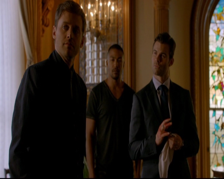 VampireDiariesWorld-dot-nl_TheOriginals_3x03IllSeeYouInHellOrNewOrleans1546.jpg