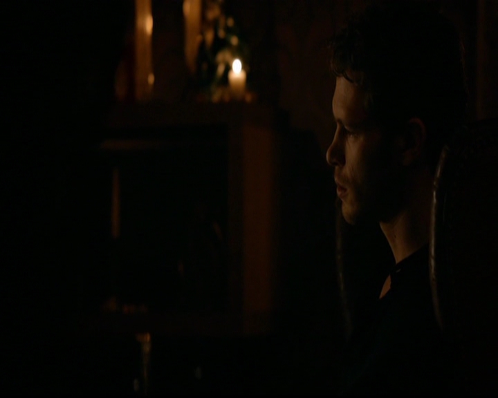 VampireDiariesWorld-dot-nl_TheOriginals_3x03IllSeeYouInHellOrNewOrleans2056.jpg