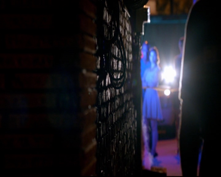 VampireDiariesWorld-dot-nl_TheOriginals_3x03IllSeeYouInHellOrNewOrleans2206.jpg