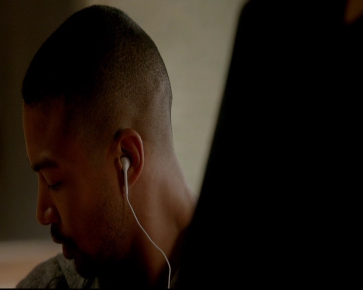 VampireDiariesWorld-dot-nl_TheOriginals_3x04AWalkOnTheWildSide0062.jpg