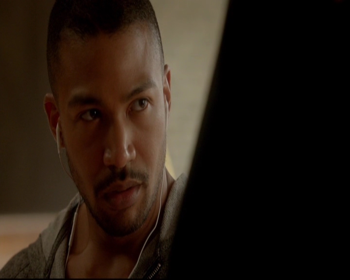 VampireDiariesWorld-dot-nl_TheOriginals_3x04AWalkOnTheWildSide0082.jpg