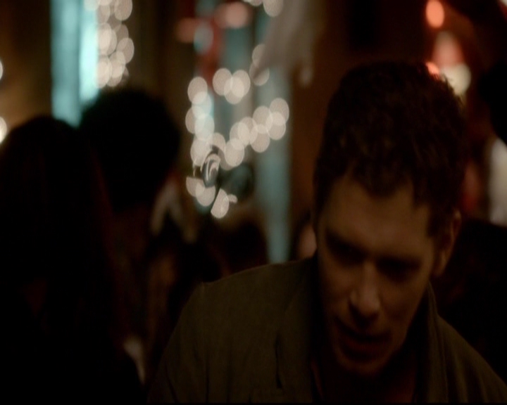 VampireDiariesWorld-dot-nl_TheOriginals_3x04AWalkOnTheWildSide0324.jpg