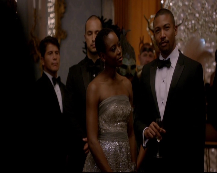 VampireDiariesWorld-dot-nl_TheOriginals_3x04AWalkOnTheWildSide0914.jpg