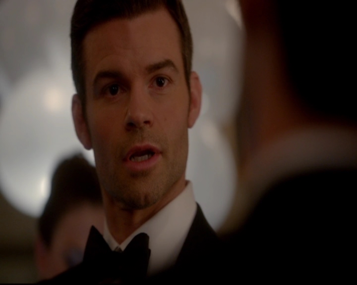 VampireDiariesWorld-dot-nl_TheOriginals_3x04AWalkOnTheWildSide1022.jpg