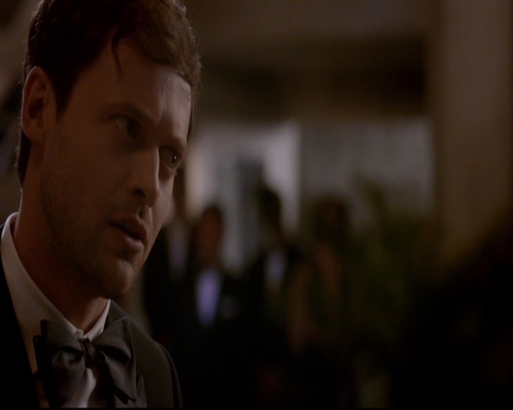 VampireDiariesWorld-dot-nl_TheOriginals_3x04AWalkOnTheWildSide1828.jpg