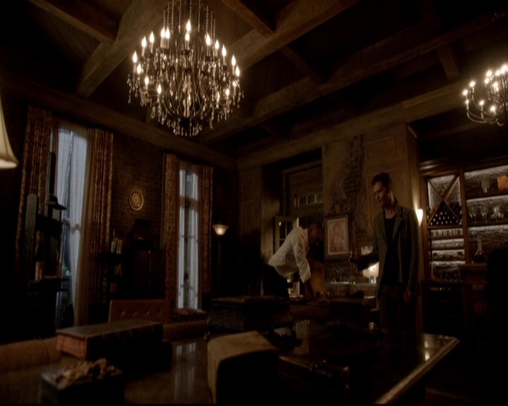 VampireDiariesWorld-dot-nl_TheOriginals_3x04AWalkOnTheWildSide1875.jpg