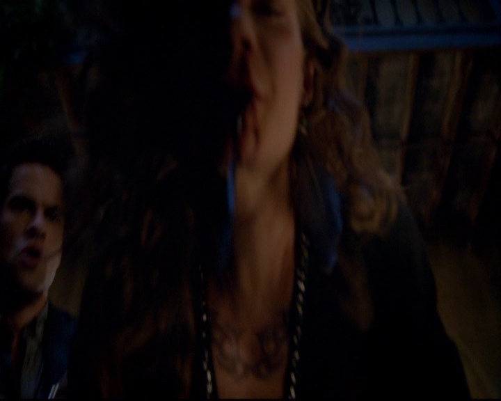 VampireDiariesWorld-dot-nl_TheOriginals_3x04AWalkOnTheWildSide2013.jpg