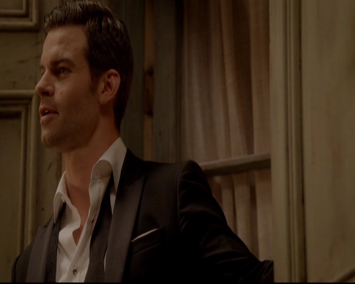 VampireDiariesWorld-dot-nl_TheOriginals_3x04AWalkOnTheWildSide2214.jpg