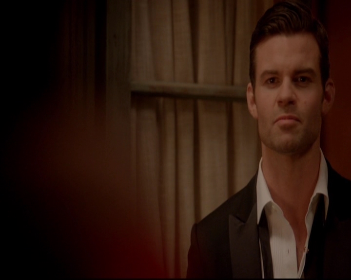 VampireDiariesWorld-dot-nl_TheOriginals_3x04AWalkOnTheWildSide2241.jpg
