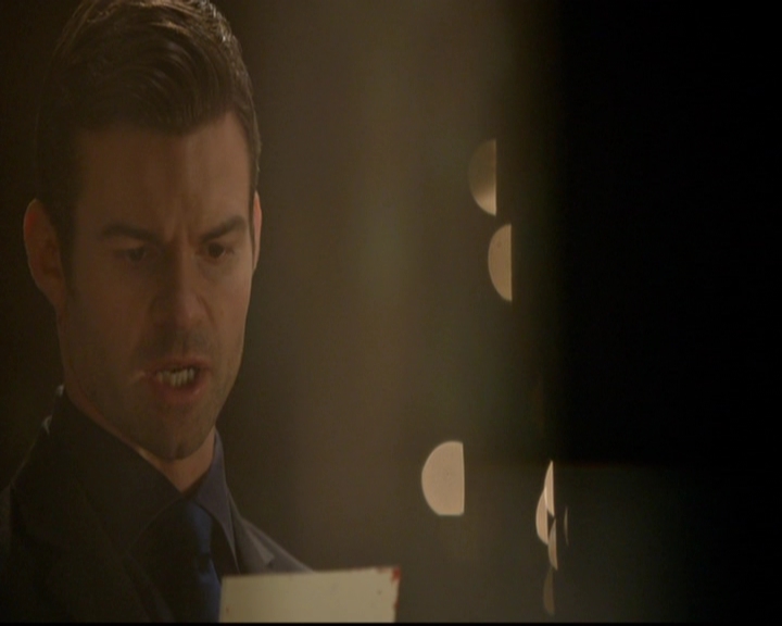 VampireDiariesWorld-dot-nl_TheOriginals_3x05TheAxemansLetters0146.jpg