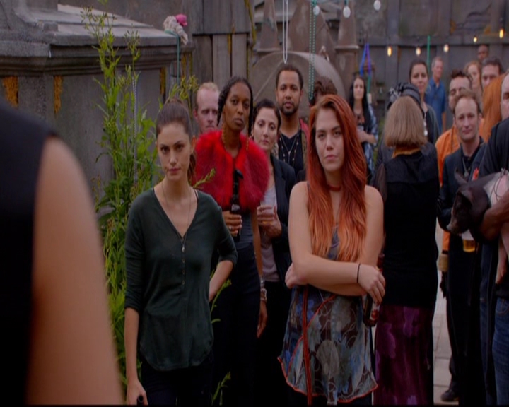 VampireDiariesWorld-dot-nl_TheOriginals_3x05TheAxemansLetters1207.jpg VampireDiariesWorld-dot-nl_TheOriginals_3x05TheAxemansLetters1207.jpg