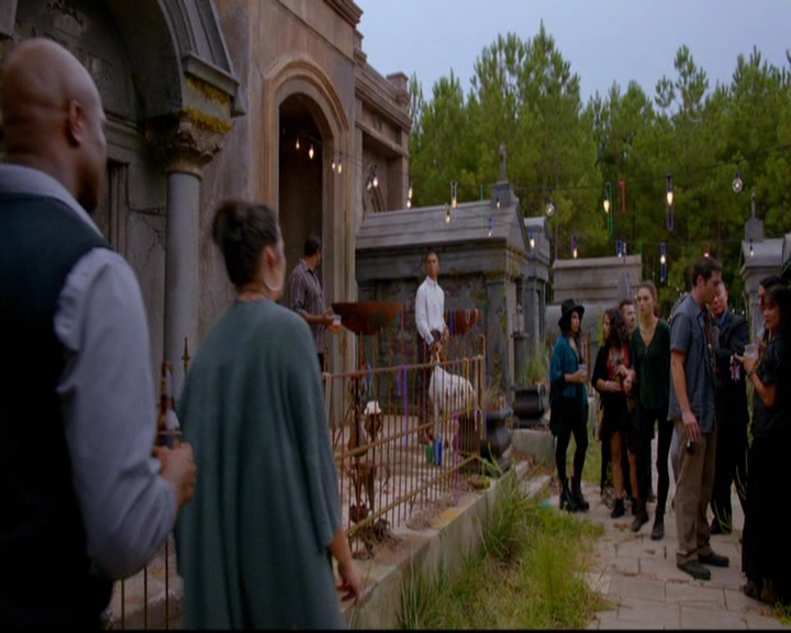VampireDiariesWorld-dot-nl_TheOriginals_3x05TheAxemansLetters1224.jpg VampireDiariesWorld-dot-nl_TheOriginals_3x05TheAxemansLetters1224.jpg