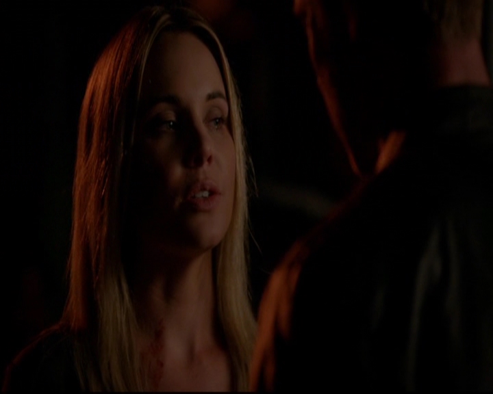 VampireDiariesWorld-dot-nl_TheOriginals_3x05TheAxemansLetters1510.jpg