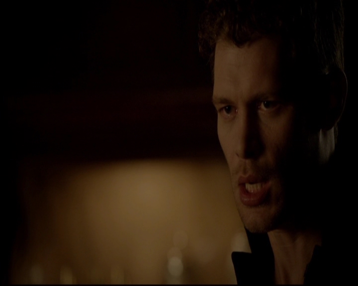 VampireDiariesWorld-dot-nl_TheOriginals_3x05TheAxemansLetters1758.jpg
