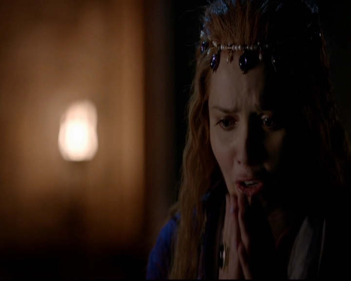 VampireDiariesWorld-dot-nl_TheOriginals_3x05TheAxemansLetters1784.jpg