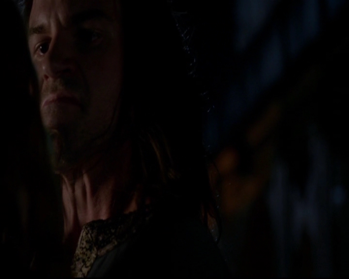 VampireDiariesWorld-dot-nl_TheOriginals_3x05TheAxemansLetters1801.jpg