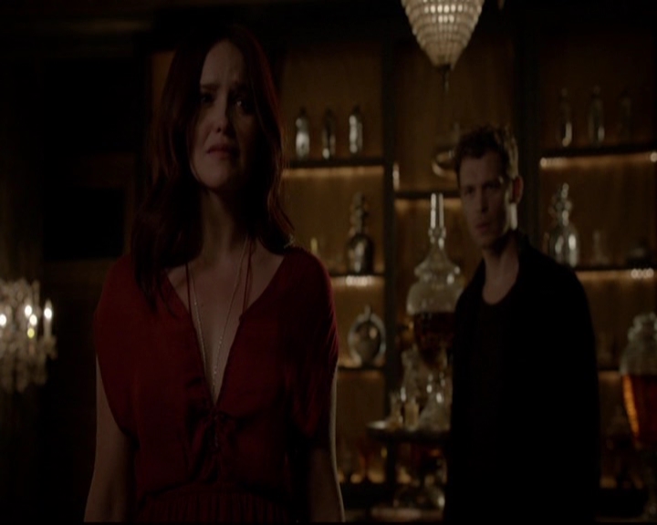 VampireDiariesWorld-dot-nl_TheOriginals_3x05TheAxemansLetters1814.jpg