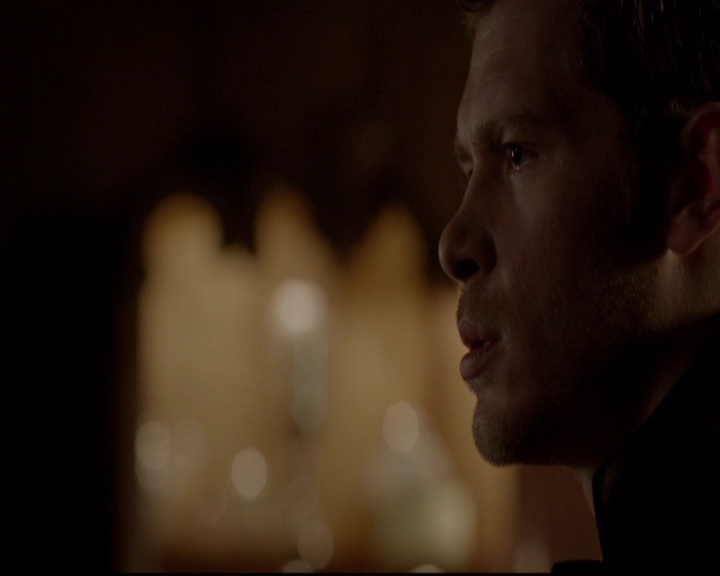 VampireDiariesWorld-dot-nl_TheOriginals_3x05TheAxemansLetters1827.jpg