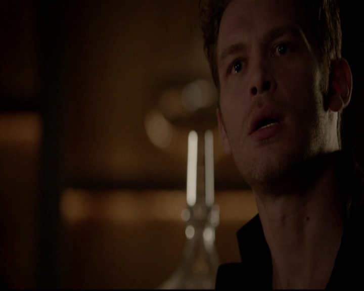VampireDiariesWorld-dot-nl_TheOriginals_3x05TheAxemansLetters1839.jpg