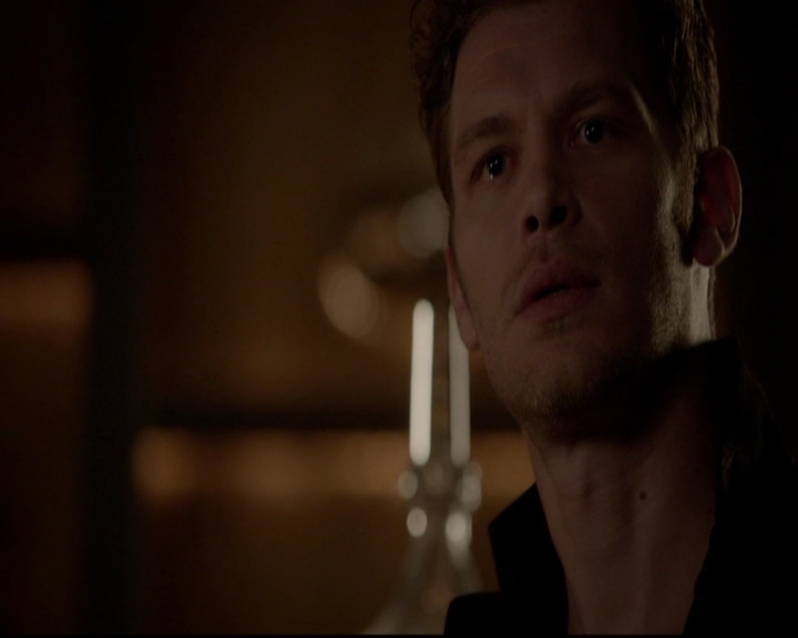 VampireDiariesWorld-dot-nl_TheOriginals_3x05TheAxemansLetters1841.jpg