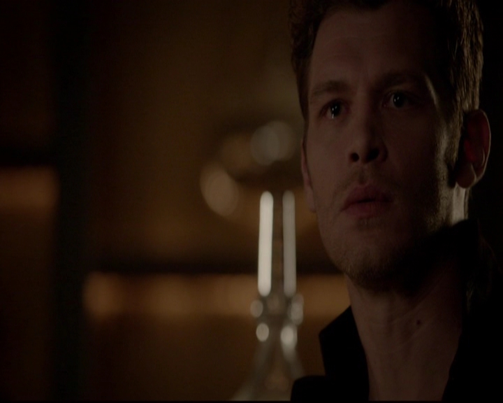VampireDiariesWorld-dot-nl_TheOriginals_3x05TheAxemansLetters1849.jpg