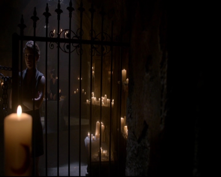 VampireDiariesWorld-dot-nl_TheOriginals_3x05TheAxemansLetters1860.jpg
