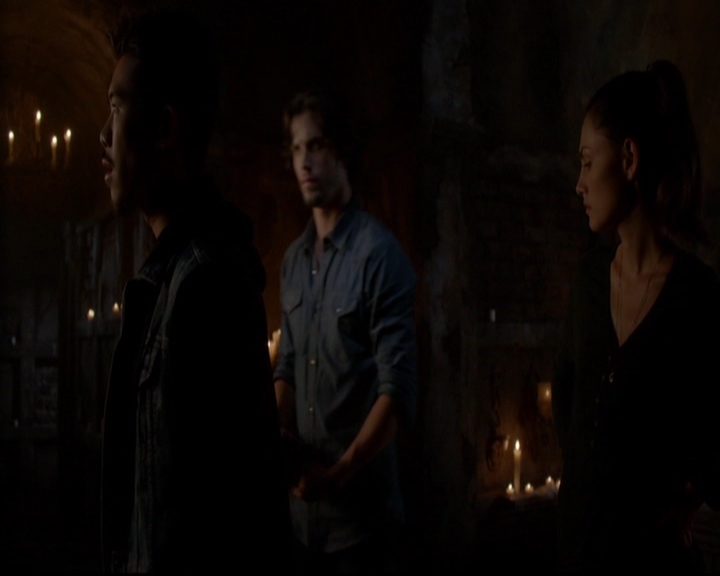VampireDiariesWorld-dot-nl_TheOriginals_3x05TheAxemansLetters1876.jpg