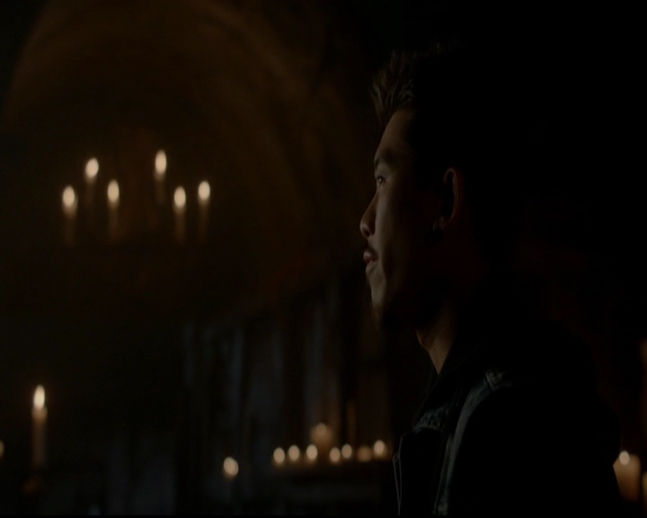 VampireDiariesWorld-dot-nl_TheOriginals_3x05TheAxemansLetters1885.jpg