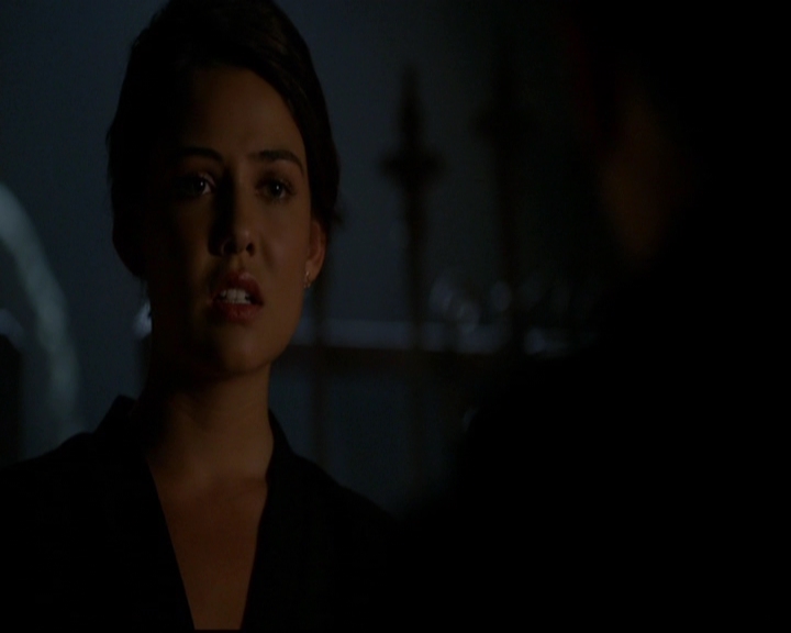 VampireDiariesWorld-dot-nl_TheOriginals_3x05TheAxemansLetters1910.jpg