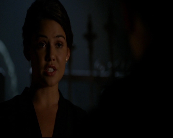 VampireDiariesWorld-dot-nl_TheOriginals_3x05TheAxemansLetters1911.jpg