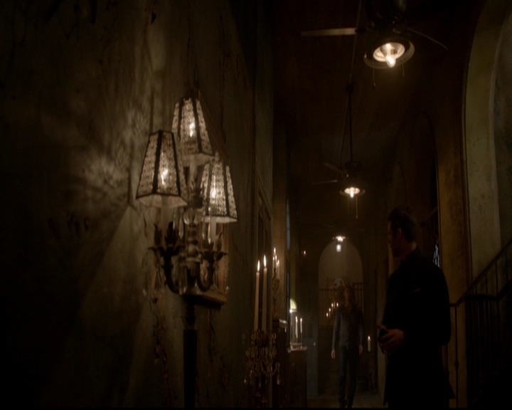 VampireDiariesWorld-dot-nl_TheOriginals_3x05TheAxemansLetters1944.jpg