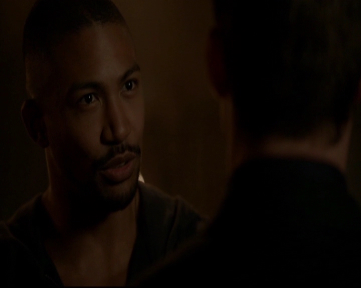 VampireDiariesWorld-dot-nl_TheOriginals_3x05TheAxemansLetters1964.jpg