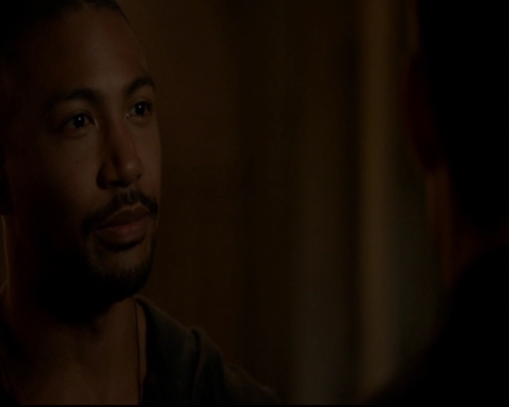 VampireDiariesWorld-dot-nl_TheOriginals_3x05TheAxemansLetters1969.jpg