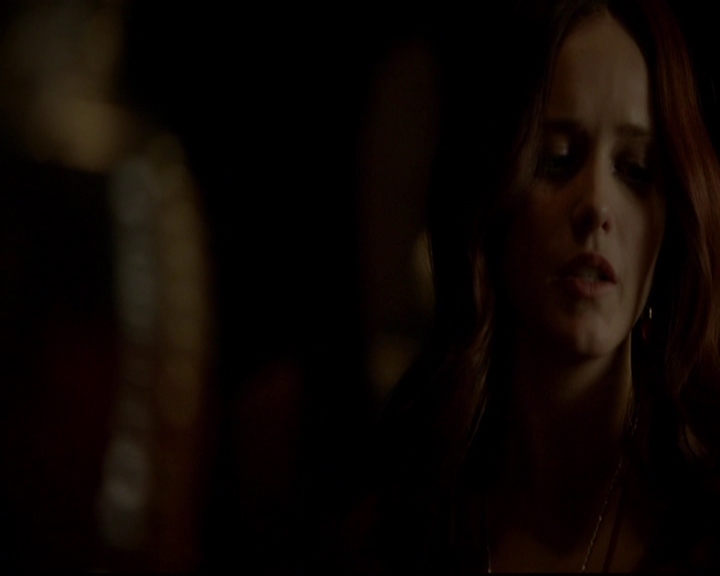 VampireDiariesWorld-dot-nl_TheOriginals_3x05TheAxemansLetters1992.jpg
