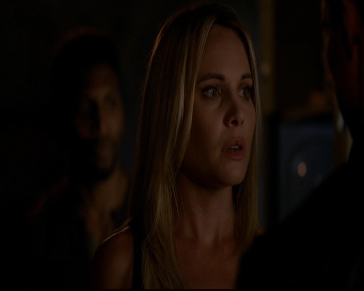 VampireDiariesWorld-dot-nl_TheOriginals_3x05TheAxemansLetters2145.jpg