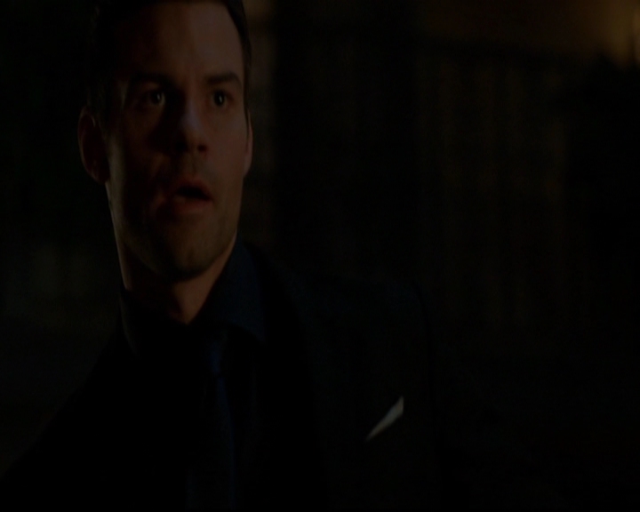 VampireDiariesWorld-dot-nl_TheOriginals_3x05TheAxemansLetters2217.jpg